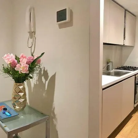 Joivy 1br In Isola With Stunning View To Bosco Verticale Милан