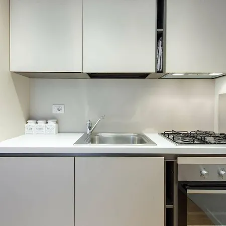 Joivy 1br In Isola With Stunning View To Bosco Verticale Апартаменты Милан